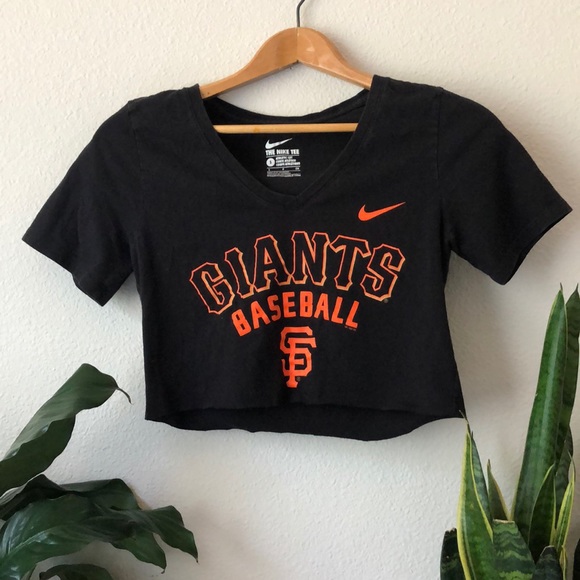 Nike Tops - MAKE OFFER Nike Giants Crop